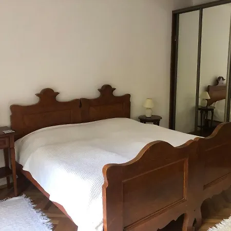 Parkside Flat In The Oldtown Pressburg