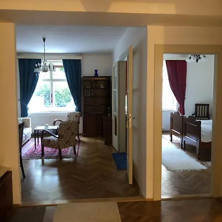 Parkside Flat In The Oldtown * Bratislava